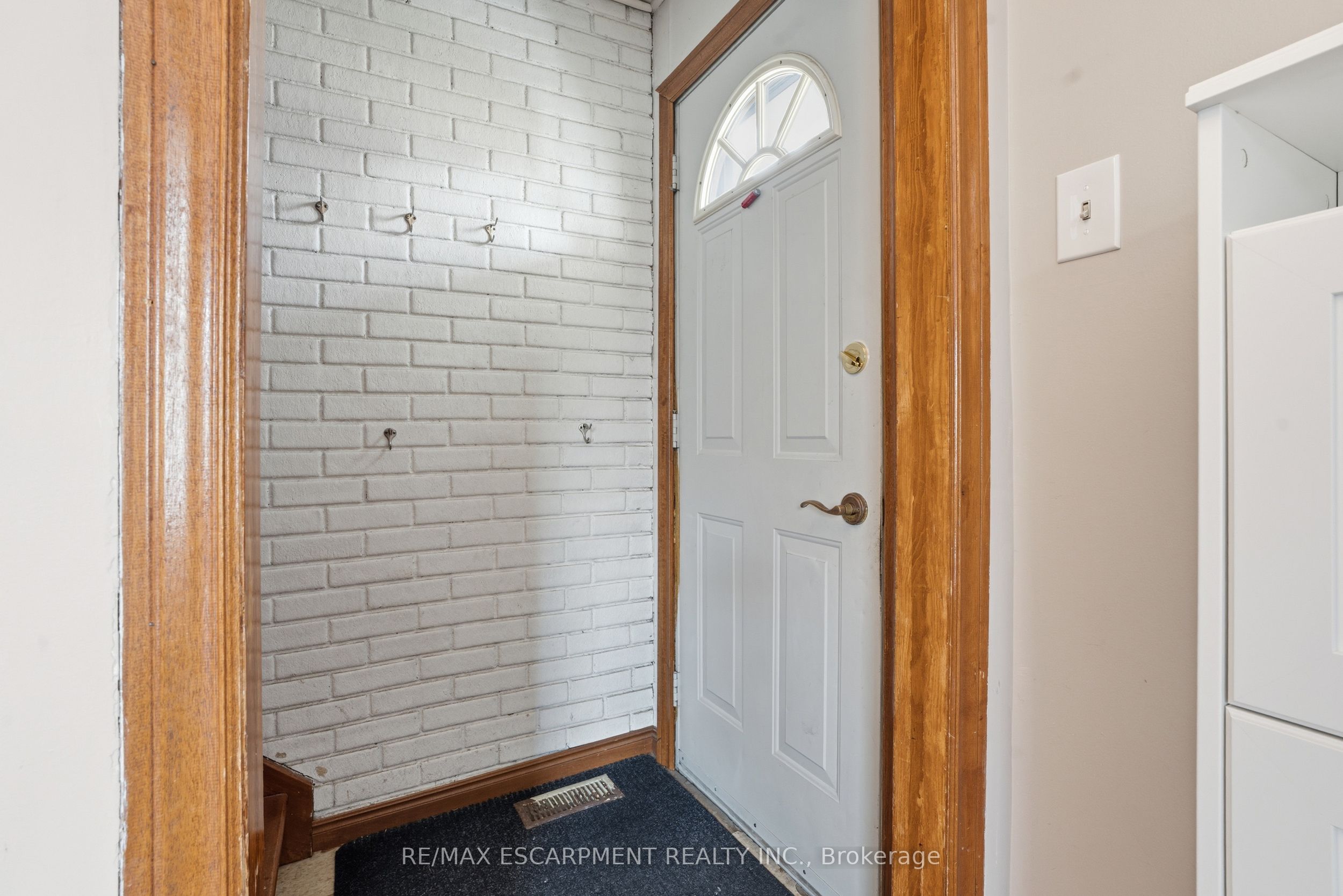 Additional image 5 of 252 Ivon Avenue, Hamilton, ON, L8H 5T2