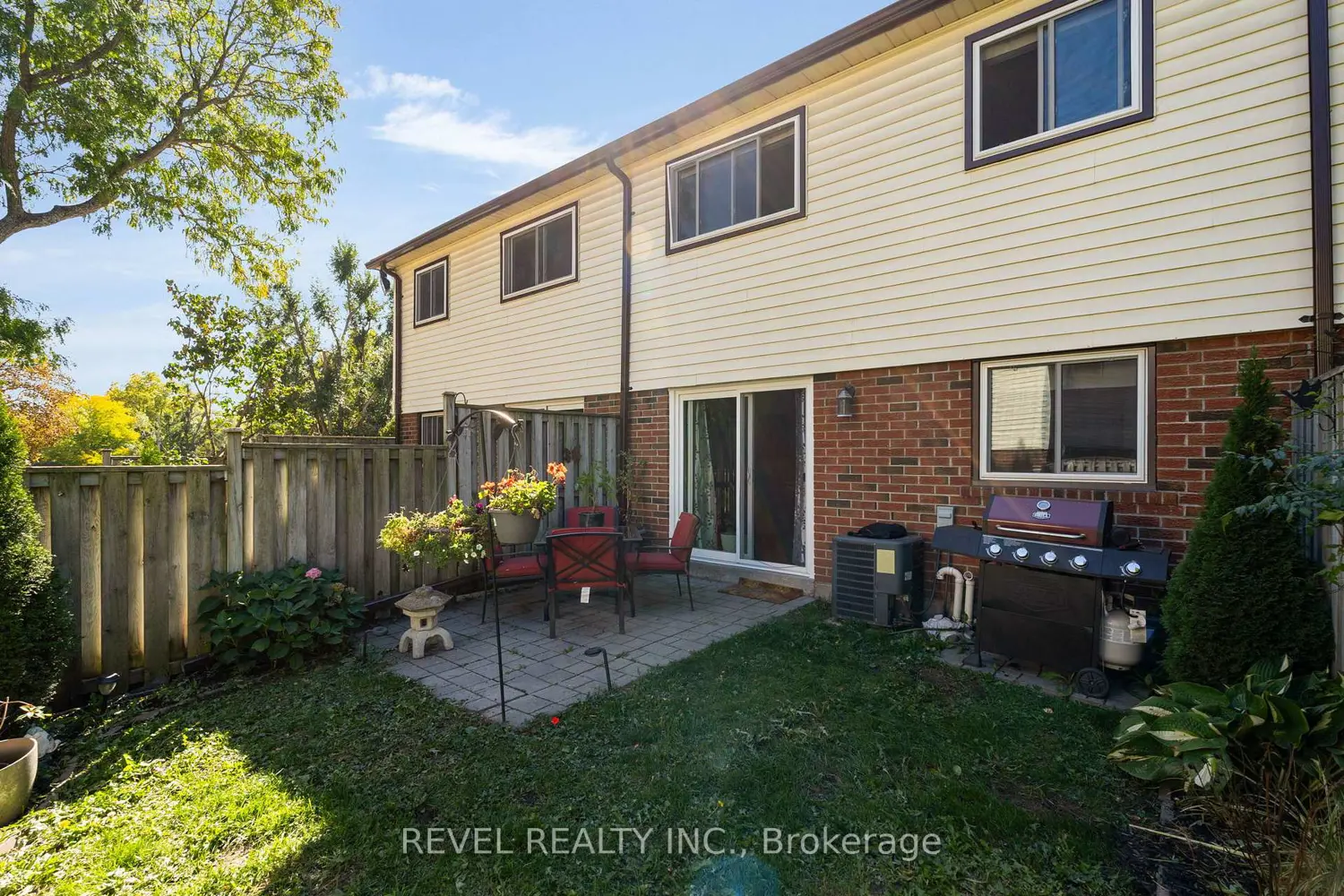 Additional image 17 of 28 Donald Street 68