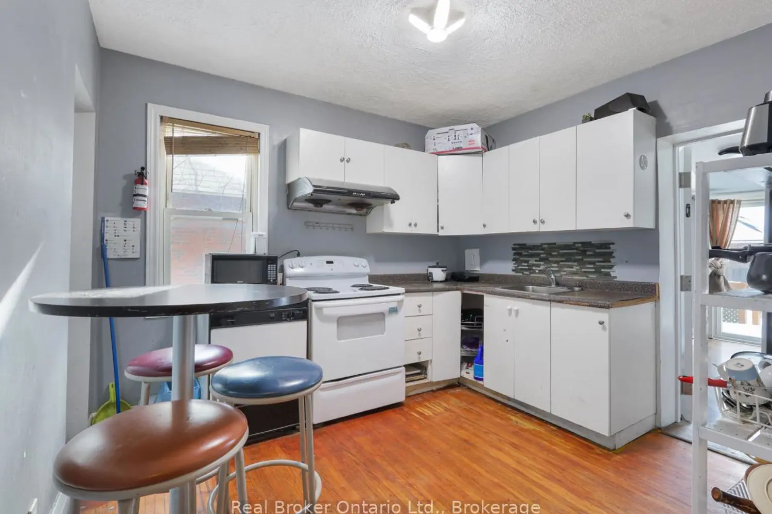 Additional image 5 of 28 West 3Rd Street