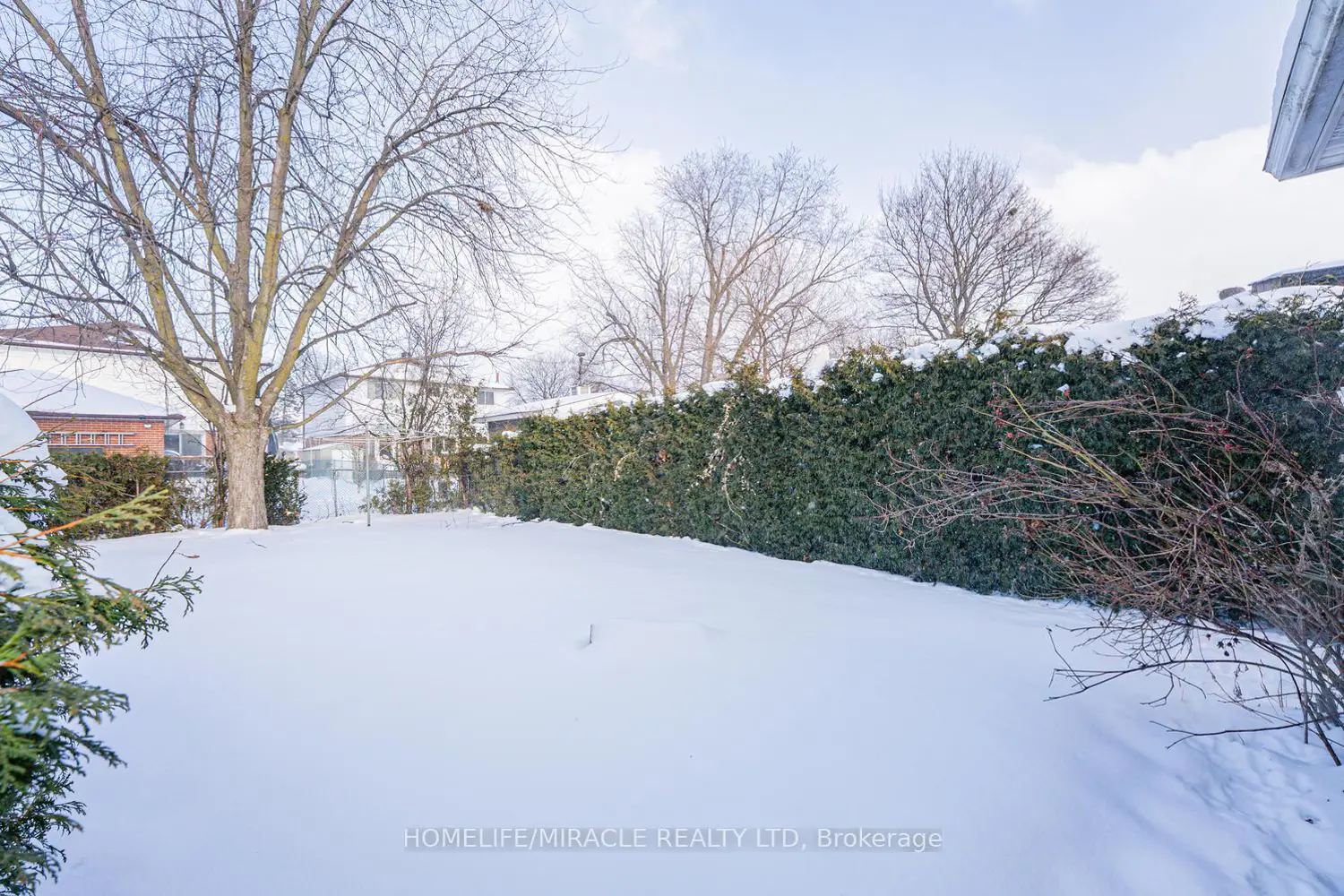 Additional image 16 of 41 Duncannon Crescent