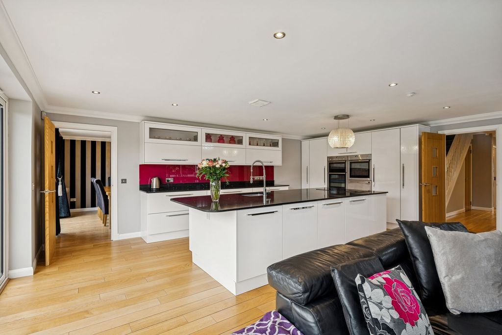 Additional image 14 of 6 bed detached house for saleHamilton Way, East Whitburn EH47