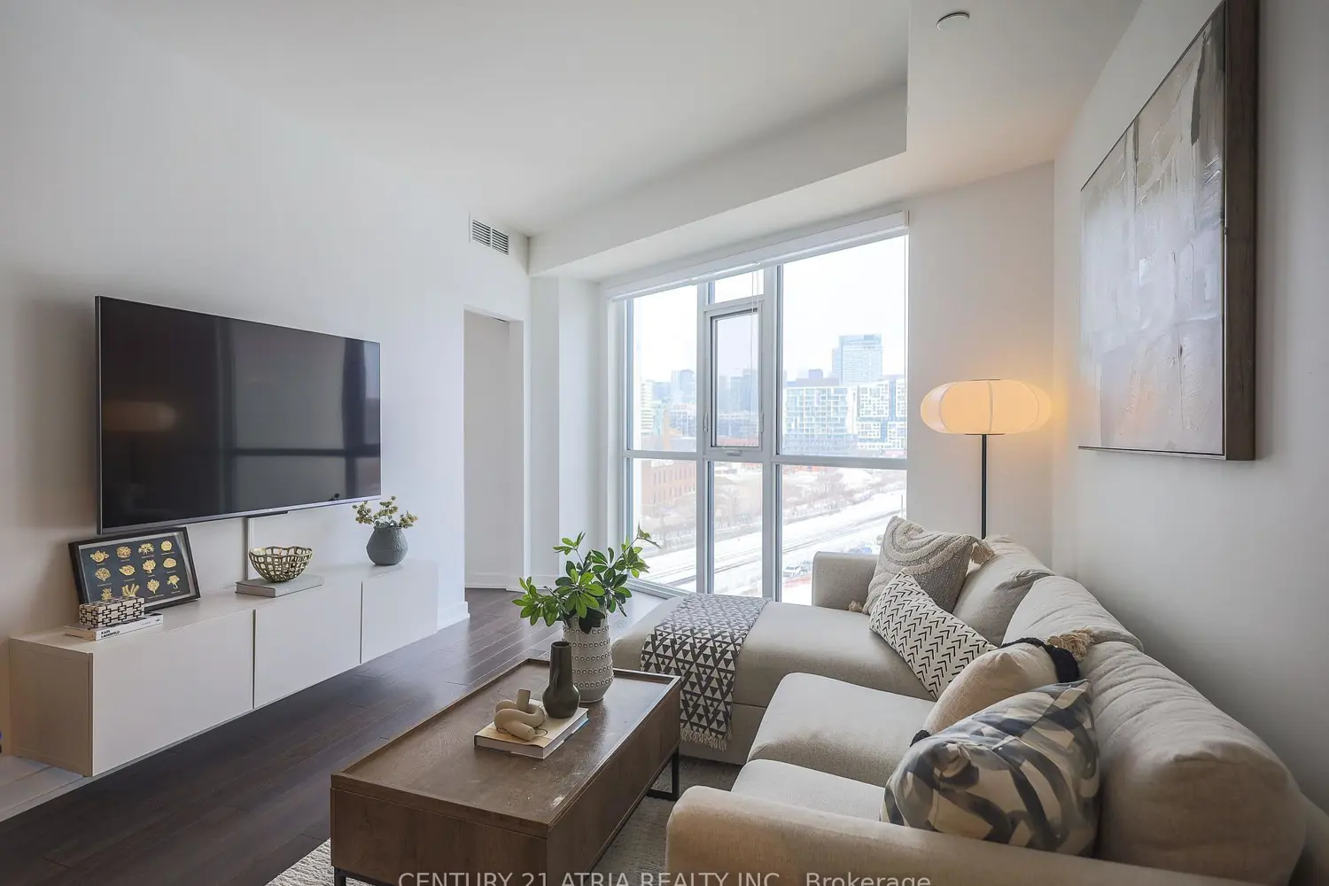30 Ordnance Street 610 photo 2