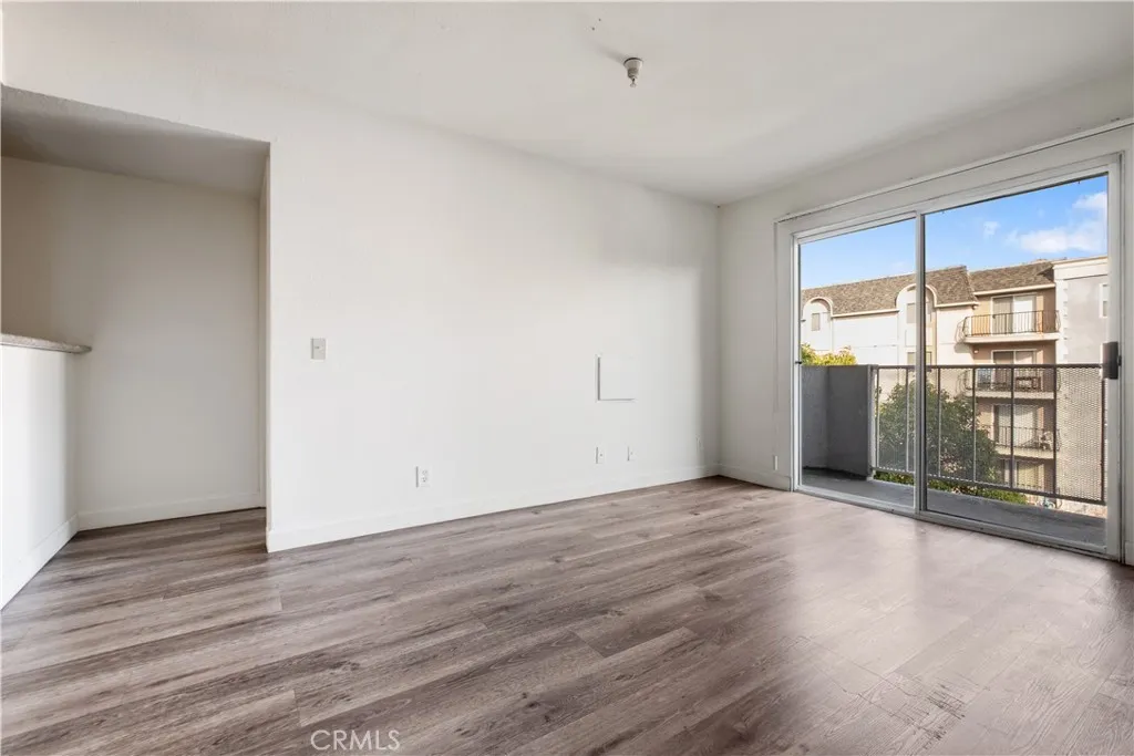 Additional image 10 of 1246 W 30th Street W, Los Angeles, CA 90007