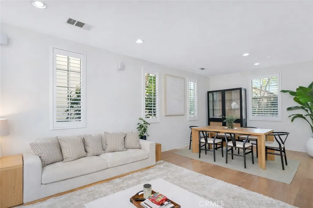 Additional image 6 of 131 Silverado, Irvine, CA 92618