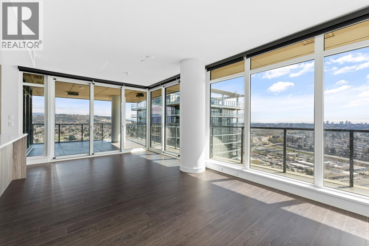 4406 4880 LOUGHEED HIGHWAY