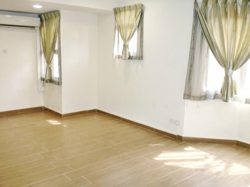 Additional image 5 of Wajek Walk