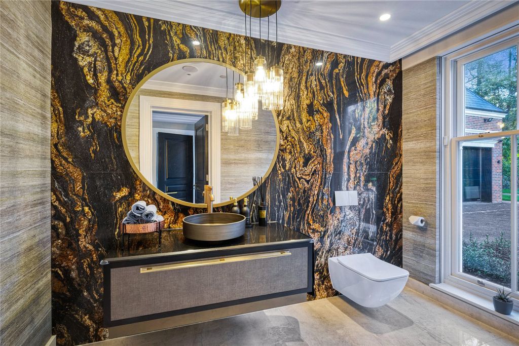 Additional image 10 of 6 bed detached house for saleCharters Gate, Ascot, Berkshire SL5