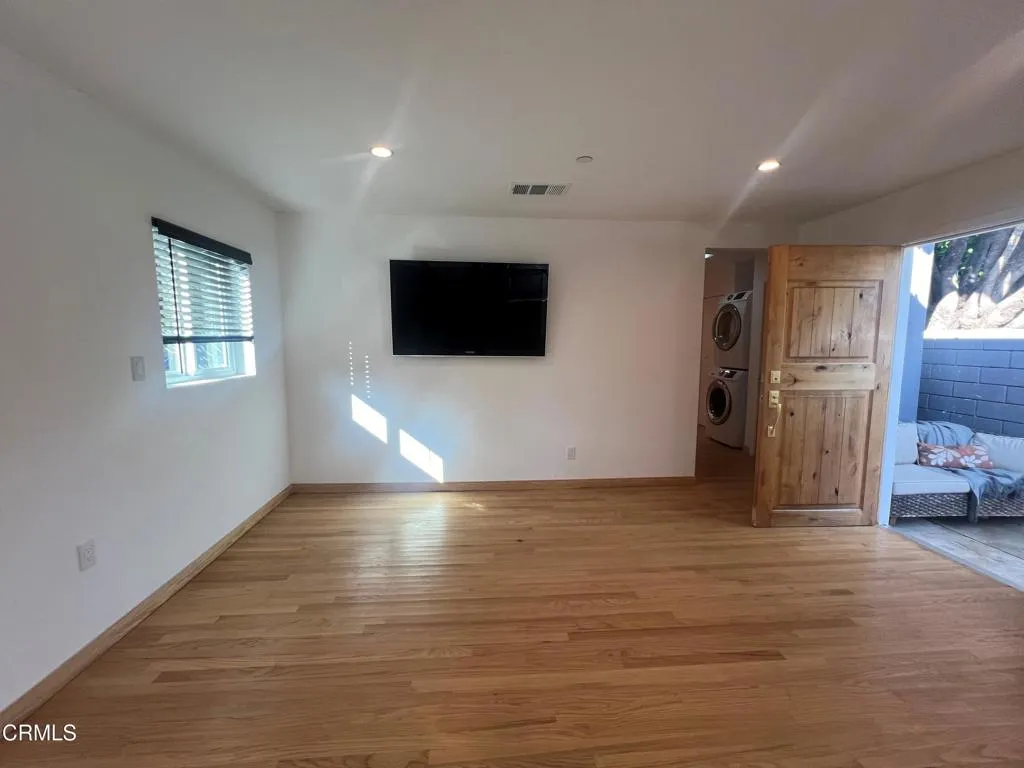 1807 Meadowbrook Road, Altadena, CA 91001