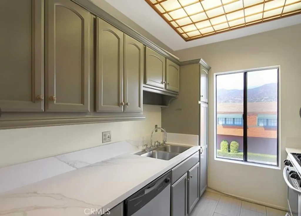 Additional image 5 of 409 Burchett St Unit 315, Glendale, CA 91203