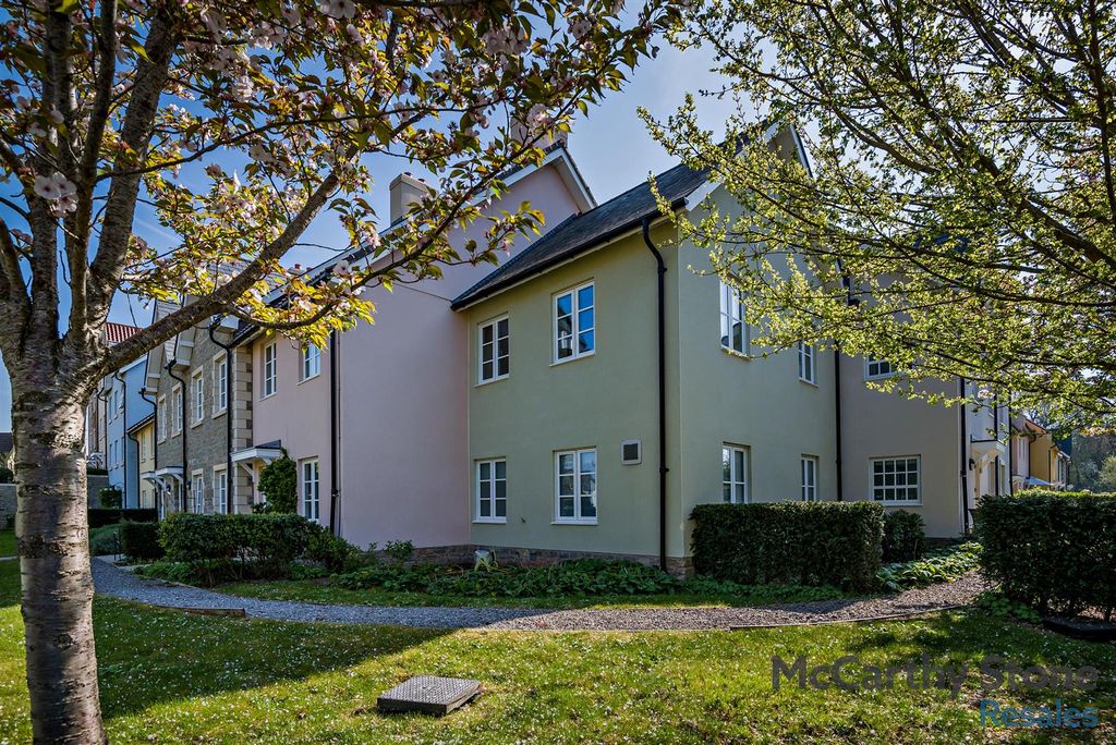 Additional image 12 of 2 bed flat for saleBarnhill Court, Barnhill Road, Chipping Sodbury, Bristol BS37