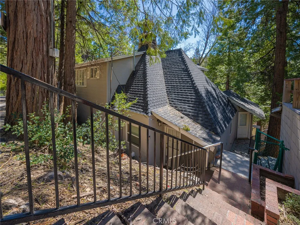 Additional image 54 of 233 Corona Ln, Lake Arrowhead, CA 92352