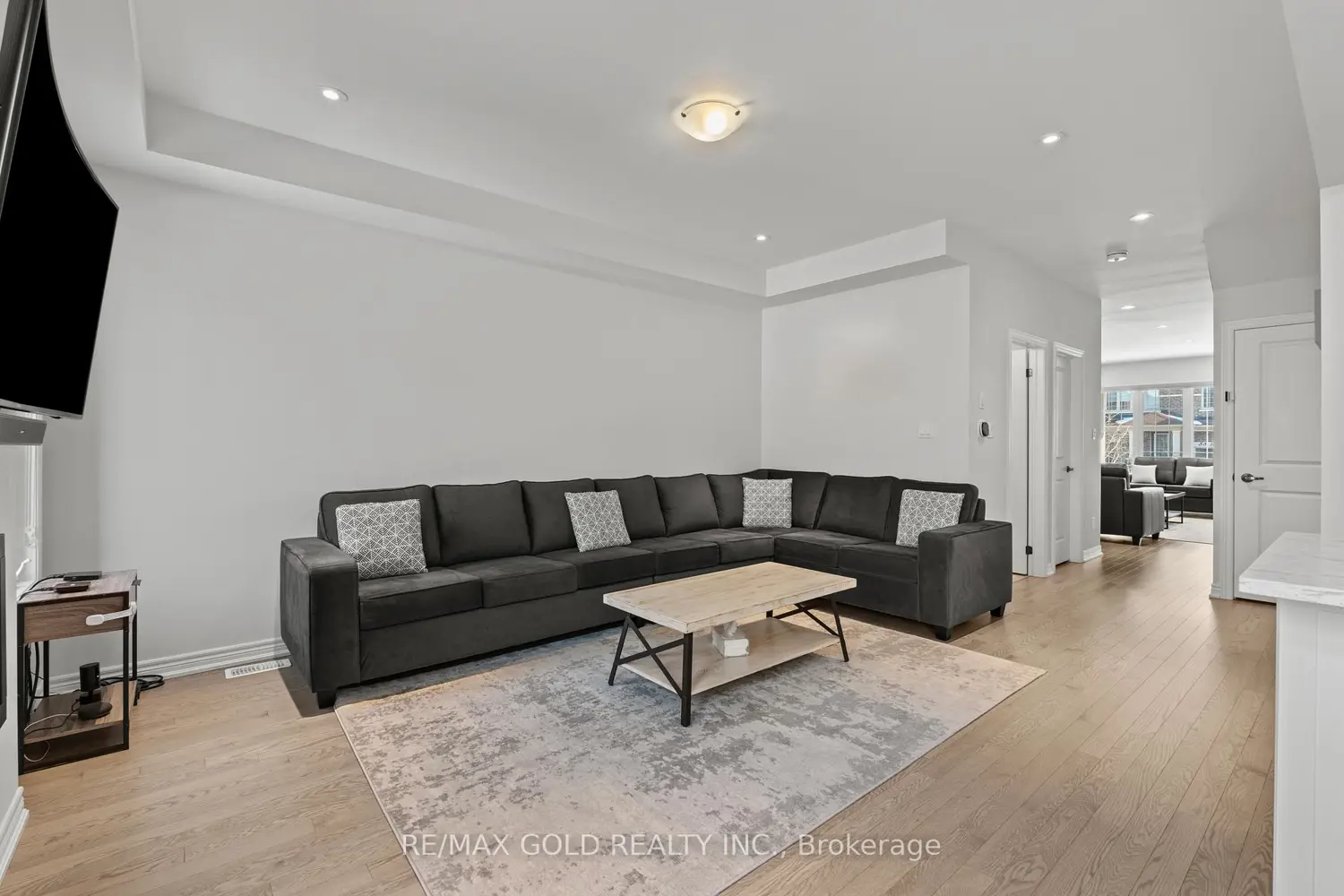 Additional image 7 of 59 Folgate Crescent