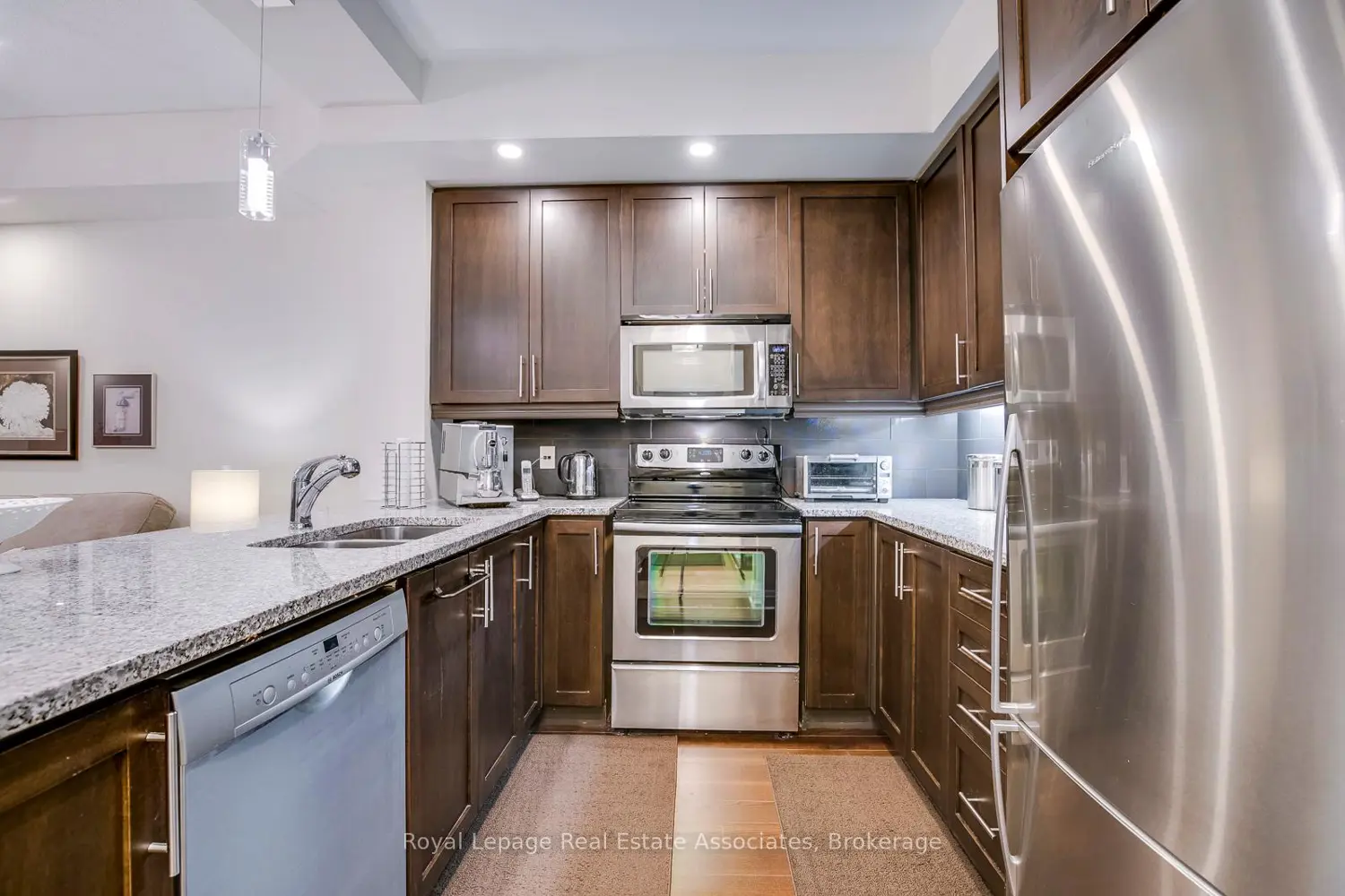 Additional image 6 of 1 Hurontario Street 308