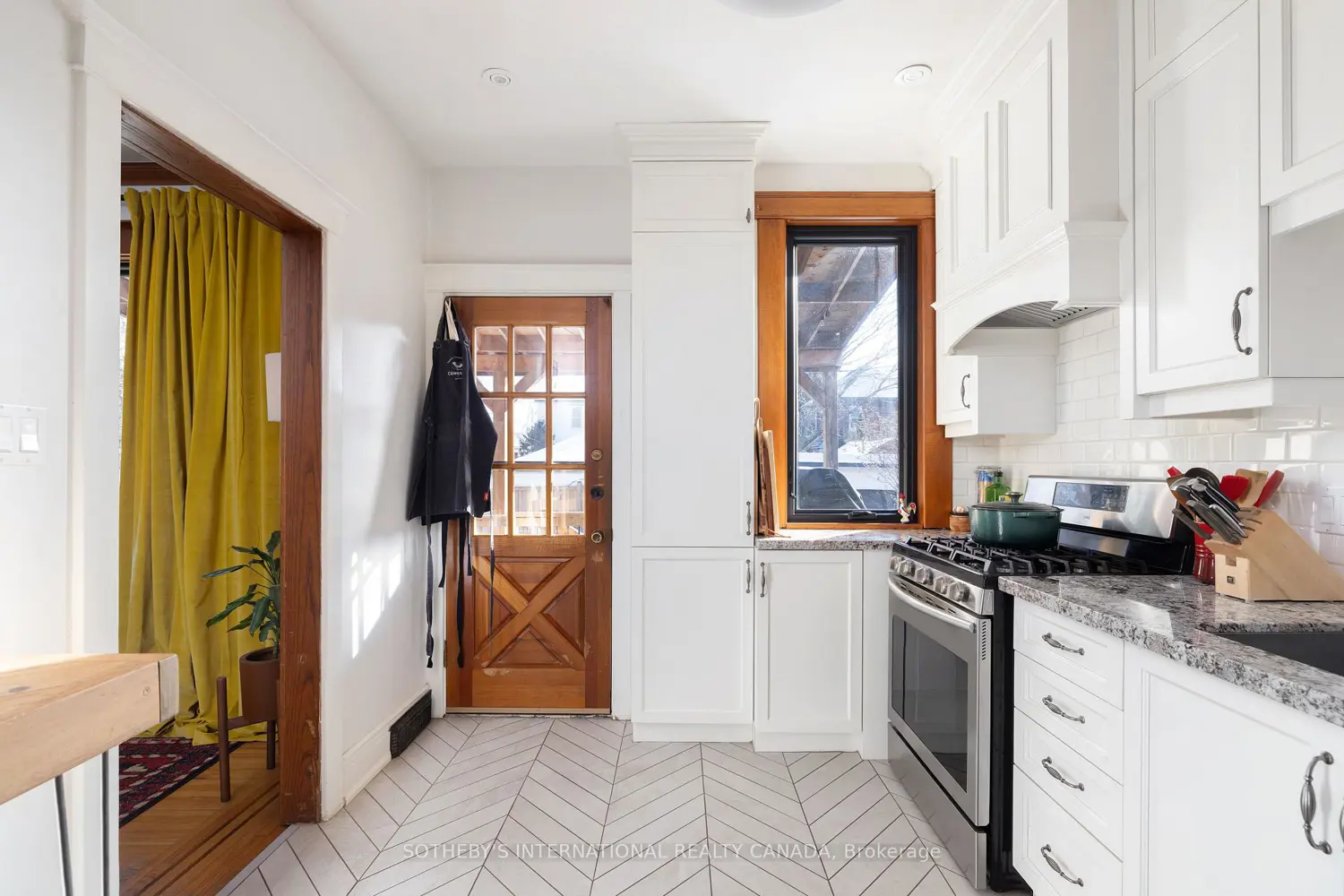 Additional image 6 of 253 Graham Avenue