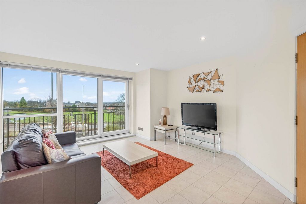 Additional image 2 of 2 bed flat for sale10 Queens Highlands, Aberdeen AB15