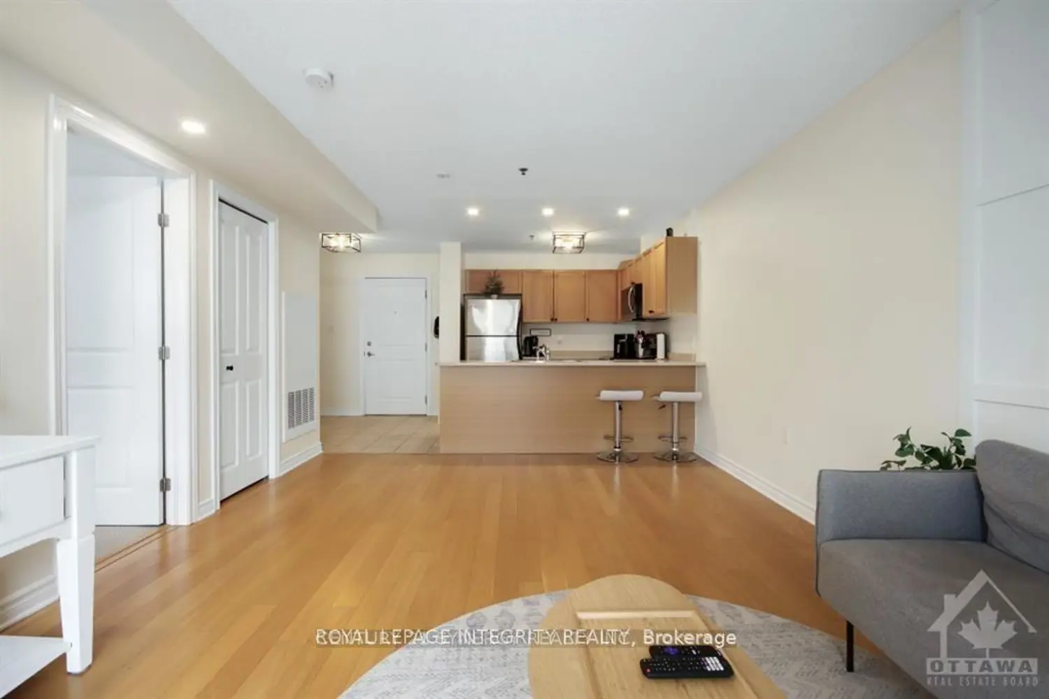 Additional image 8 of 151 Potts Private 303