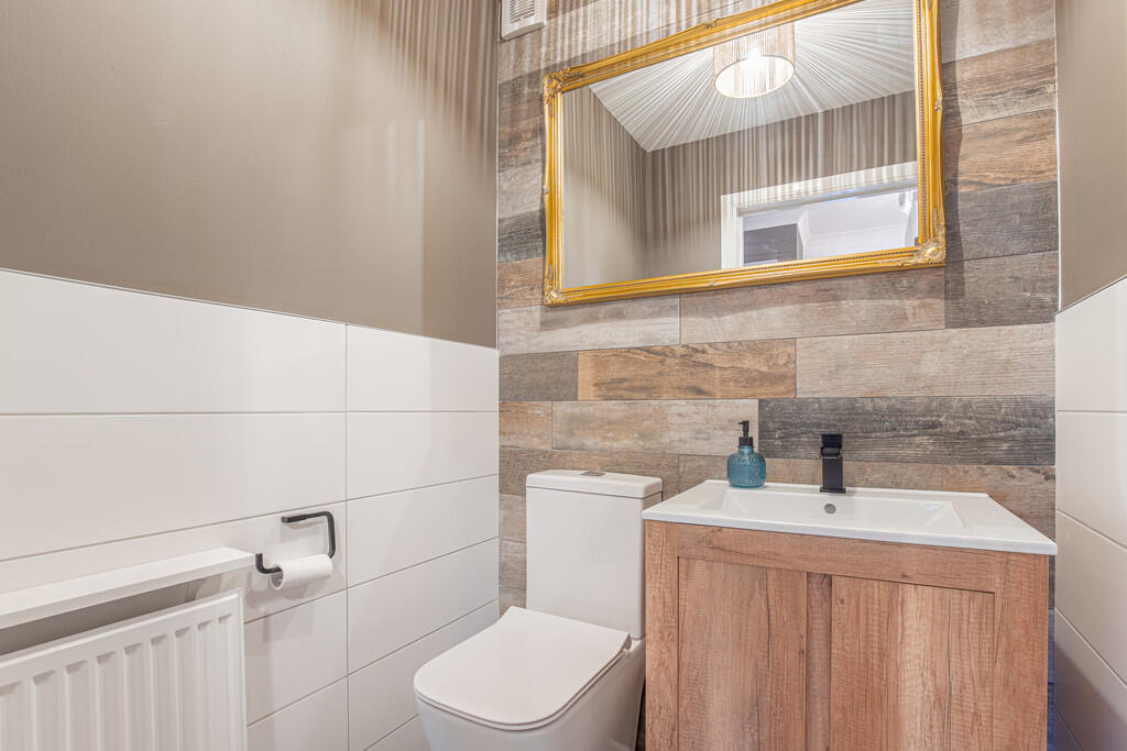 Additional image 13 of Links Road