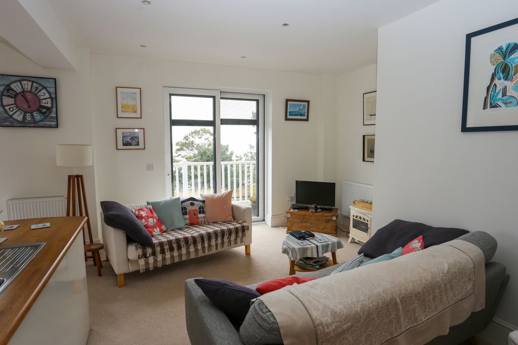 Additional image 10 of 3 bed maisonette for saleSeaview House, Wolsey Gardens, Felixstowe IP11