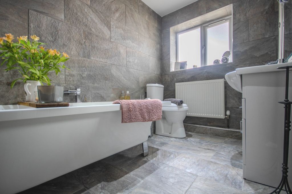 Additional image 18 of 6 bed detached house for saleClos Maes Mawr, Caerphilly CF83