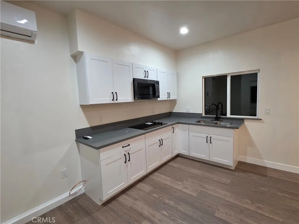 Additional image 3 of 13862 Gavina Ave, Sylmar, CA 91342