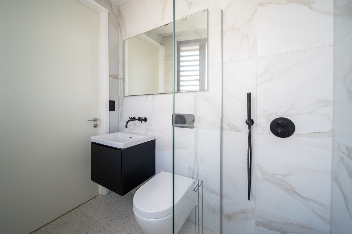 Additional image 17 of 3 Bed Flat, Cluny Mews, SW5, N1 7GU