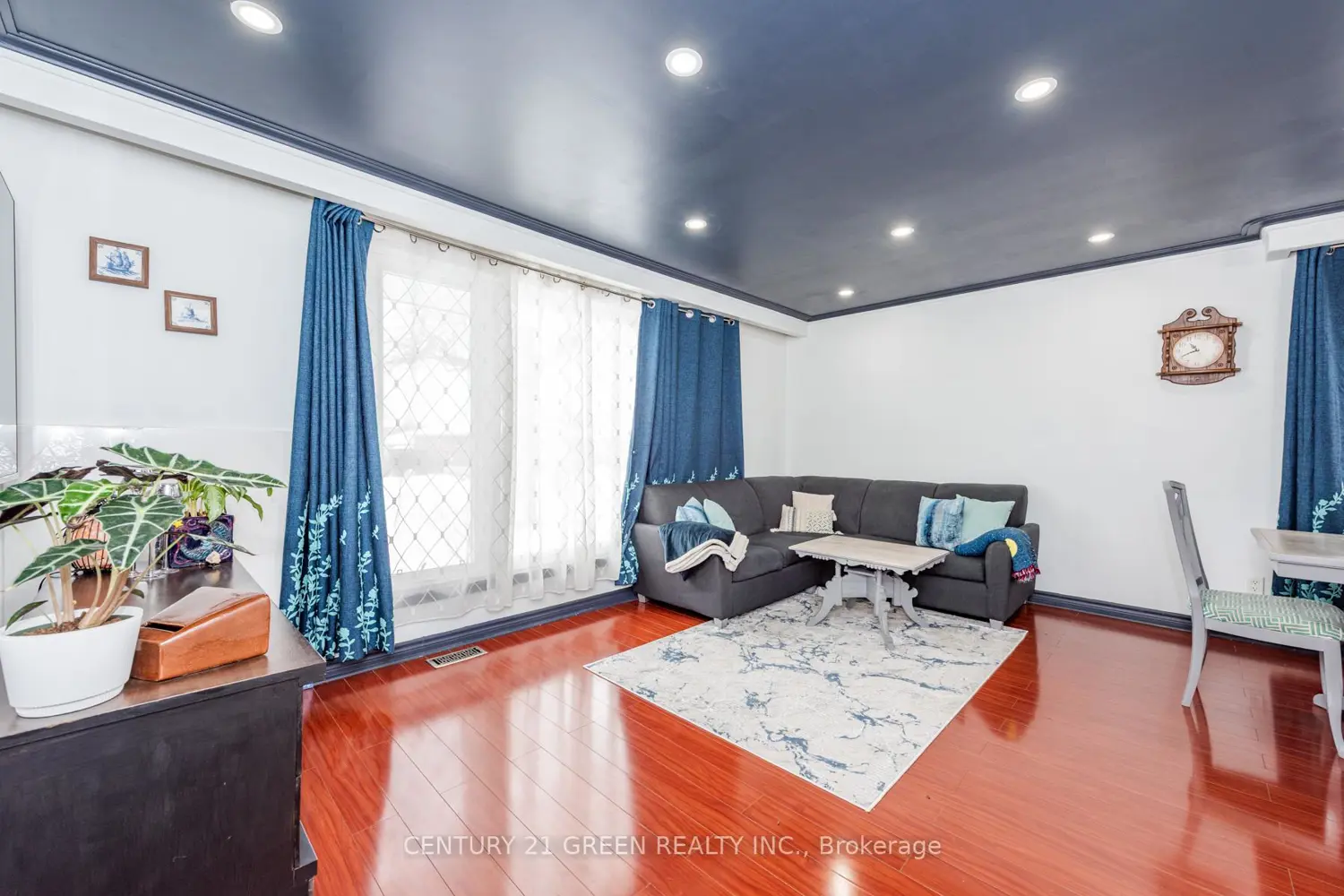 Additional image 3 of 9 Ridgetop Avenue