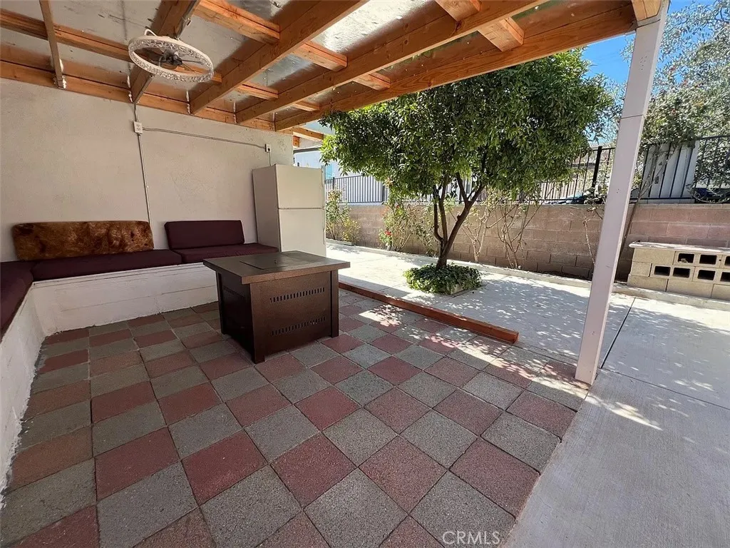 Additional image 18 of 9711 Hayvenhurst Ave, Northridge, CA 91343