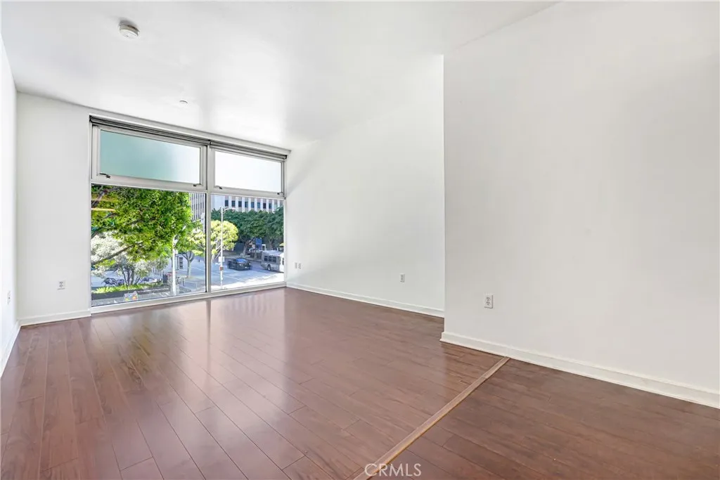 Additional image 5 of 630 W 6th St Unit 216, Los Angeles, CA 90017