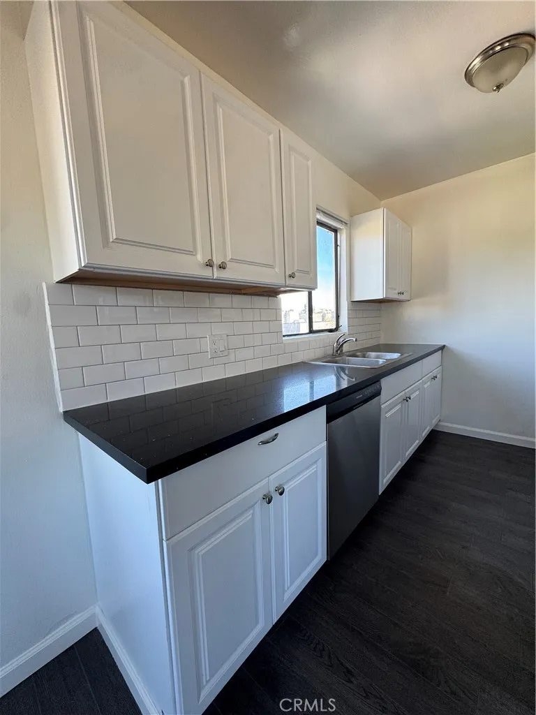 Additional image 16 of 1422 Talmadge St Unit 8, Los Angeles, CA 90027