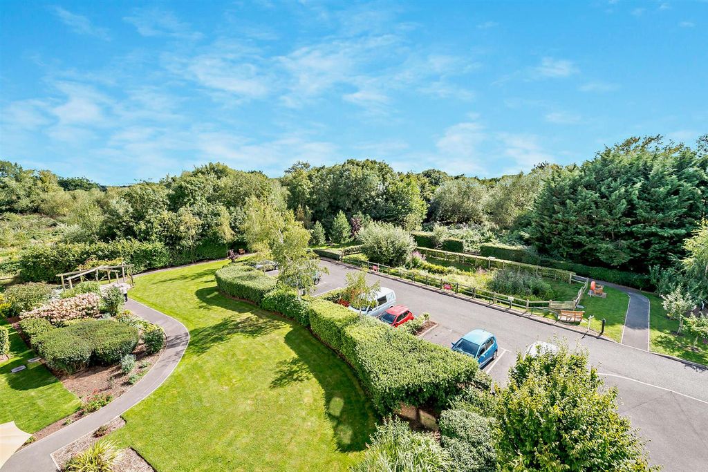 Additional image 18 of 2 bed flat for saleEllisfields Court, Mount Street, Taunton TA1