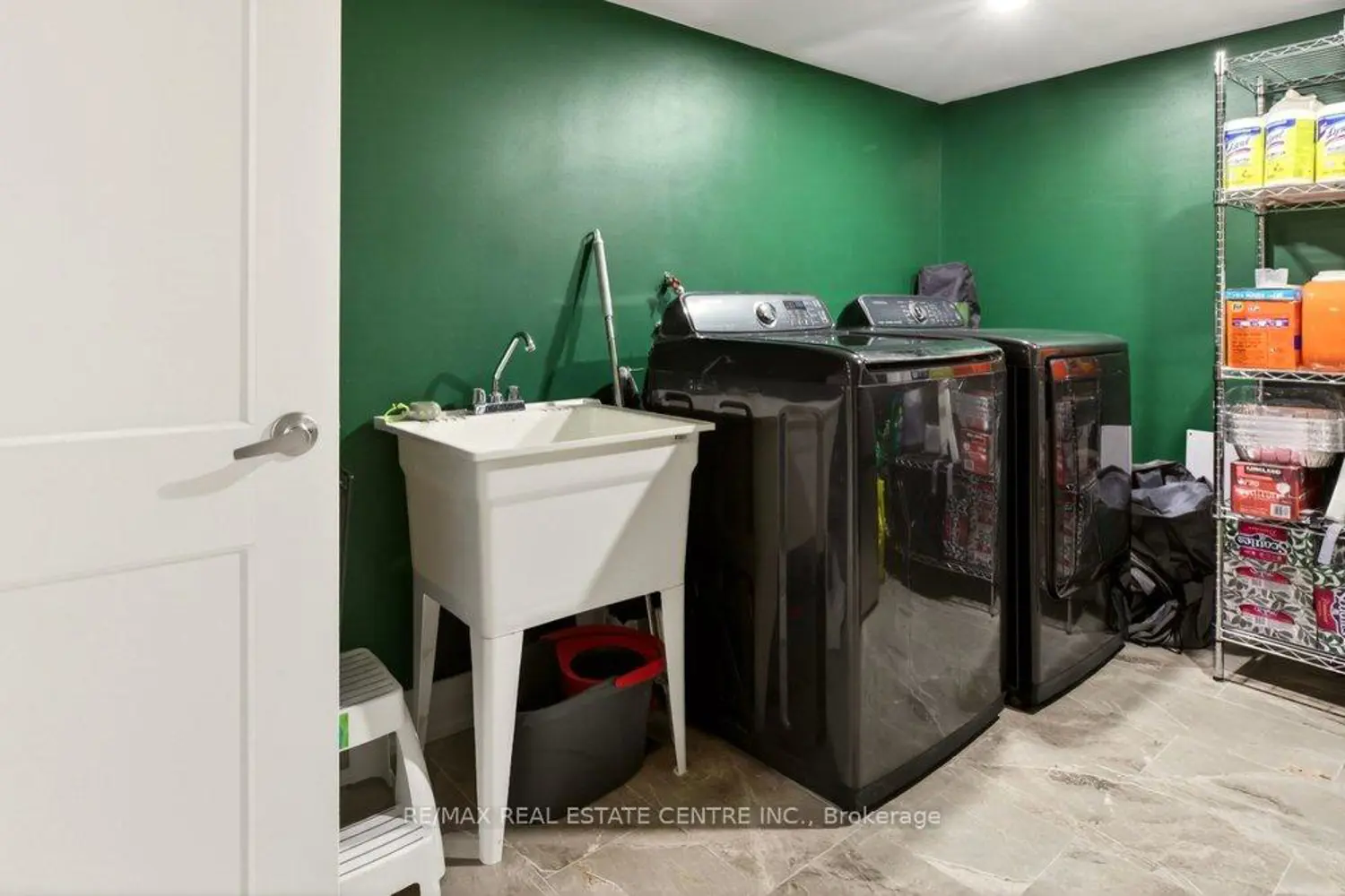 Additional image 10 of 74 Bobolink Road