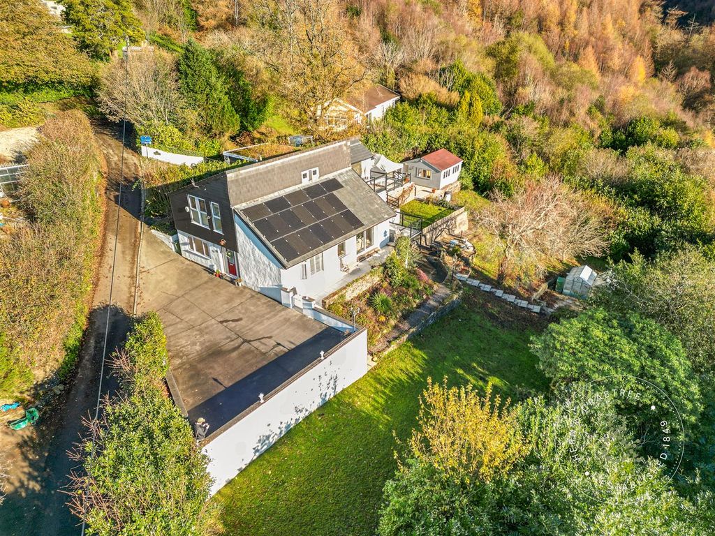 Additional image 2 of 4 bed detached house for salePenrhiw Lane, Machen, Caerphilly CF83