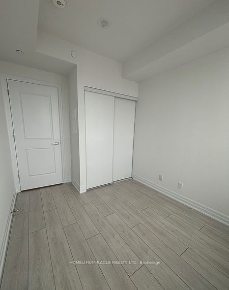 Additional image 5 of 3311-30 Elm Drive, Mississauga, ON, L5B 1L9