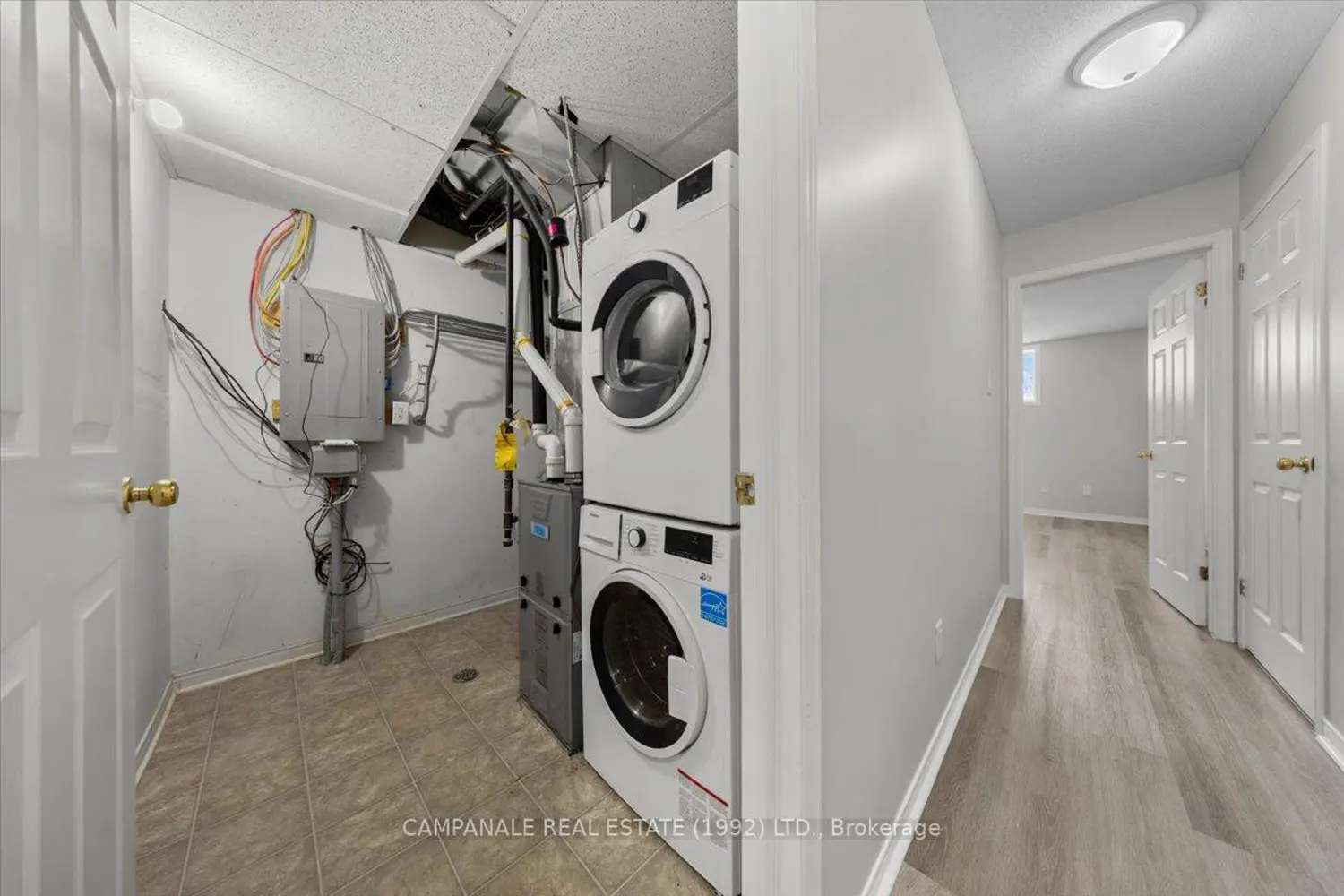 Additional image 16 of 831 Longfields Drive