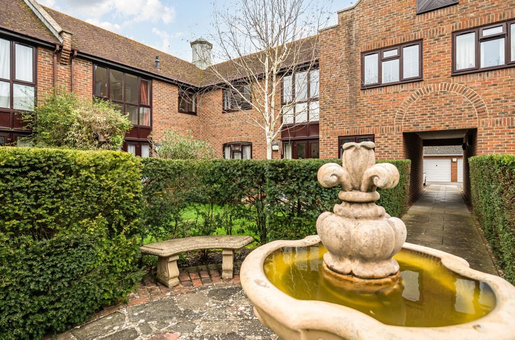 Additional image 18 of 3 bed flat for saleTudor Close, Chichester PO19
