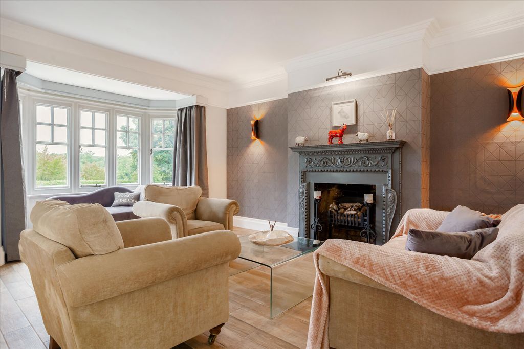 Additional image 4 of 6 bed detached house for saleLenchwick, Evesham, Worcestershire WR11