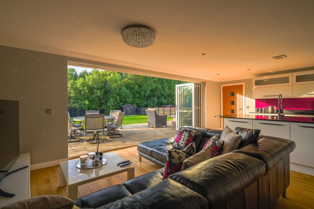 Additional image 16 of 6 bed detached house for saleHamilton Way, East Whitburn EH47