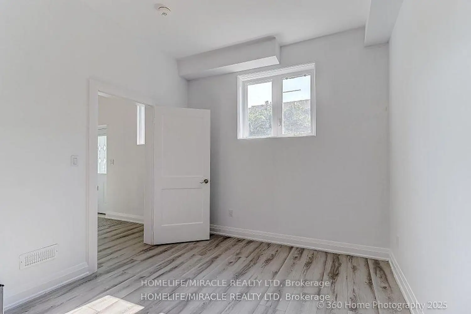 Additional image 15 of 688A Midland Avenue