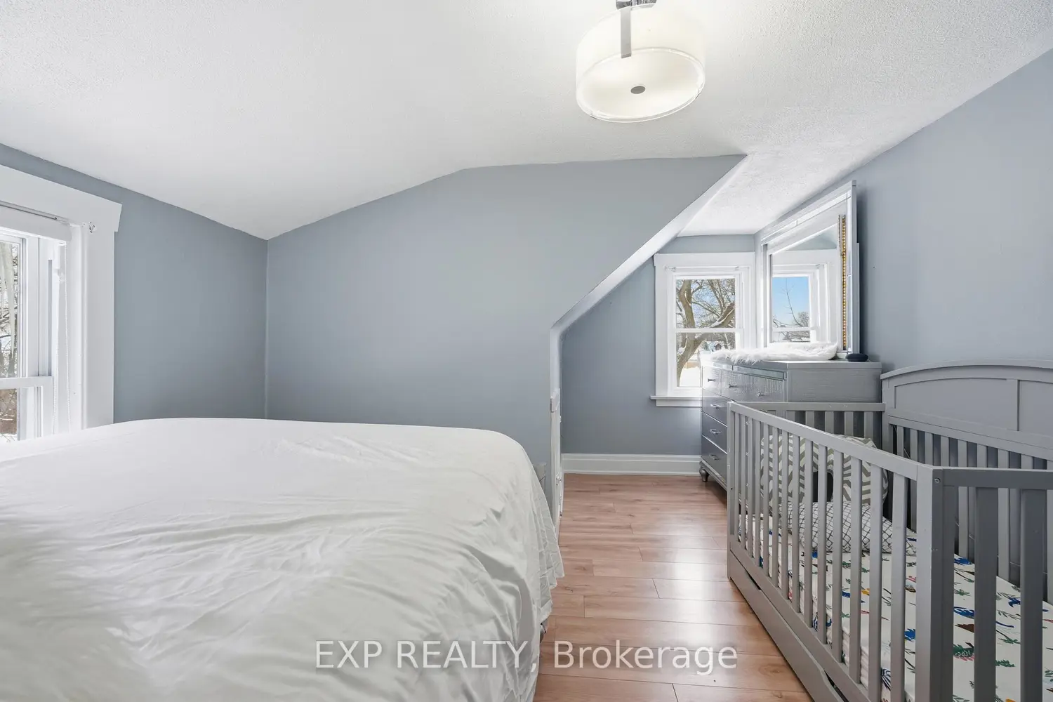 Additional image 9 of 5537 Prince Edward Avenue