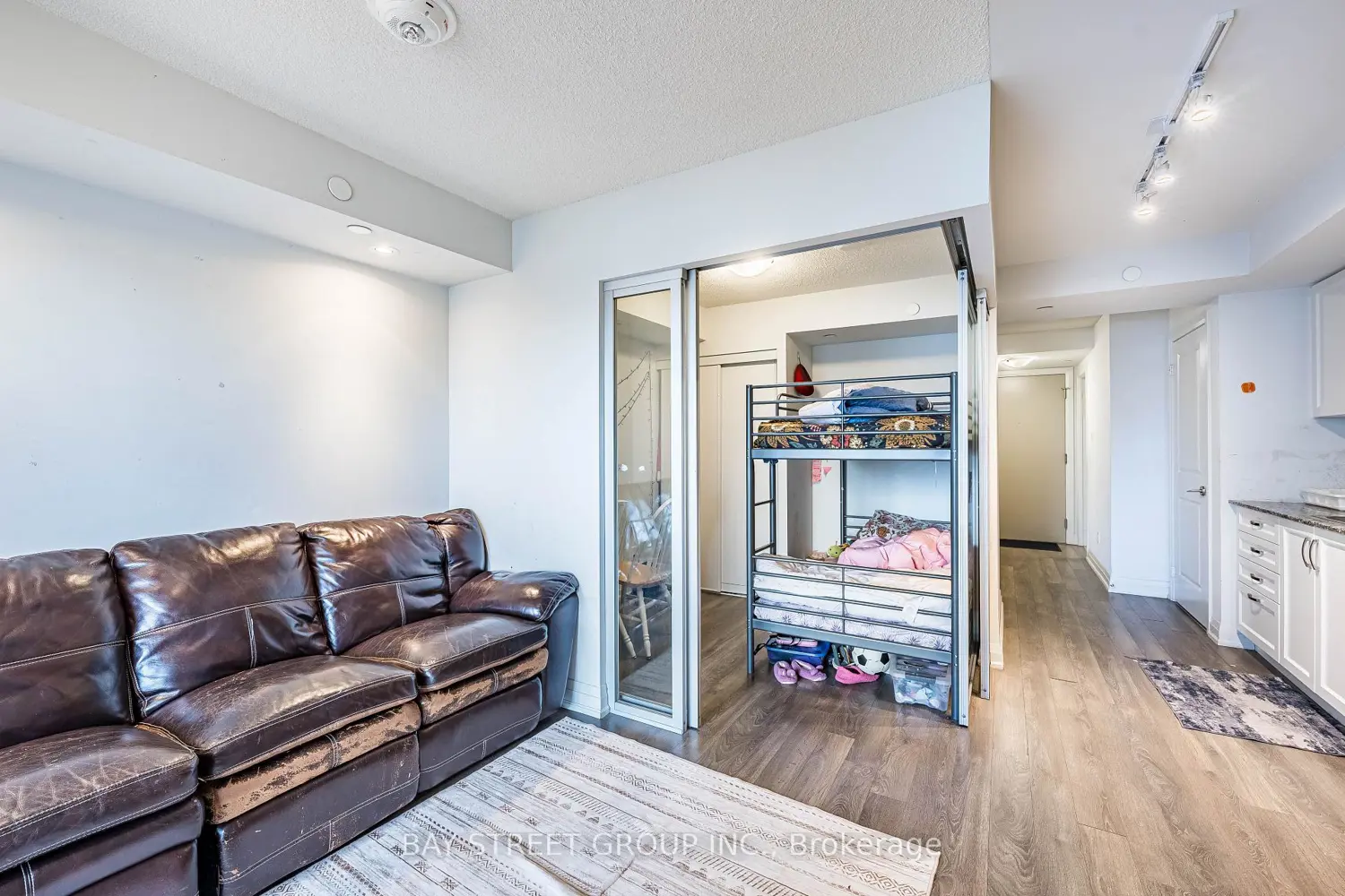 Additional image 13 of 20 Meadowglen Place 222