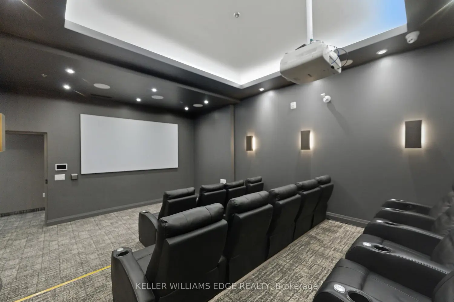 Additional image 10 of 1 Redfern Avenue 425