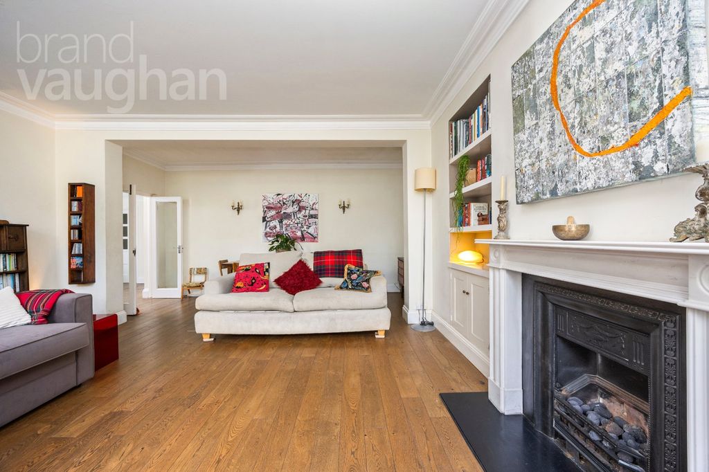 Additional image 4 of 3 bed flat for saleLewes Crescent, Brighton, East Sussex BN2