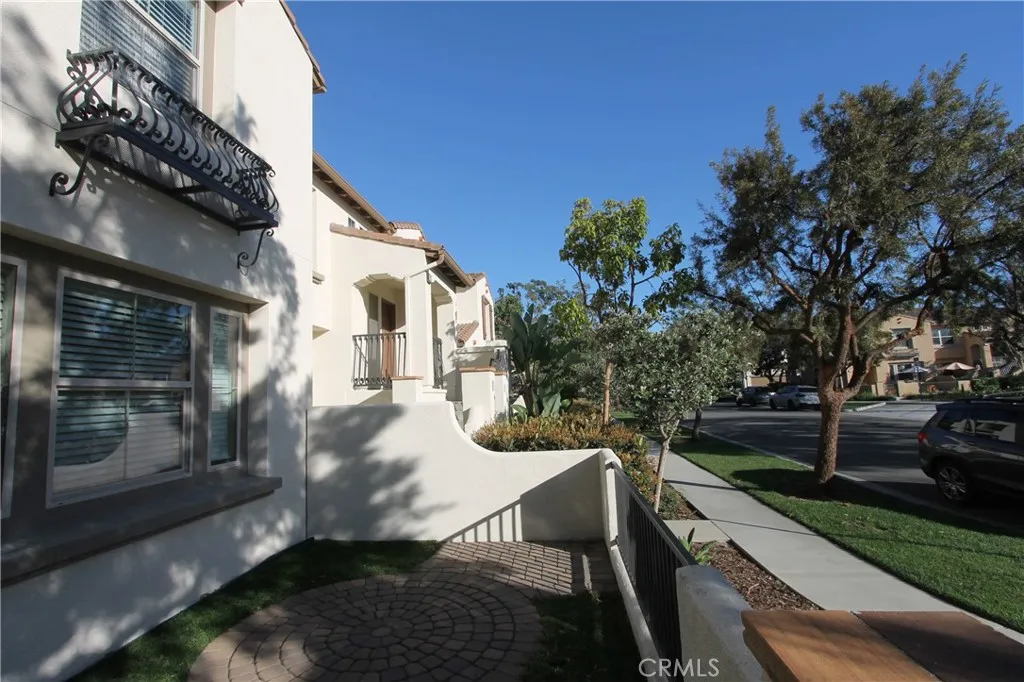 Additional image 18 of 21 Quartet, Irvine, CA 92618