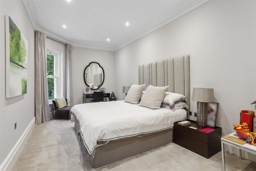 Additional image 17 of 3 bed flat for saleRidgemount Road, Sunningdale SL5