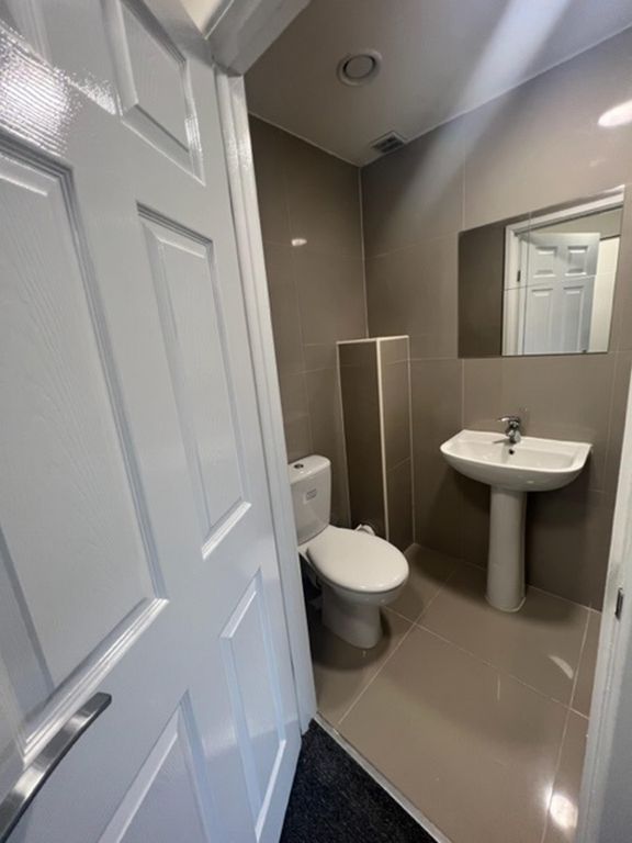 Additional image 54 of 59 bed property for saleOakwood House, 140 Infirmary Road, Sheffield, South Yorkshire S6