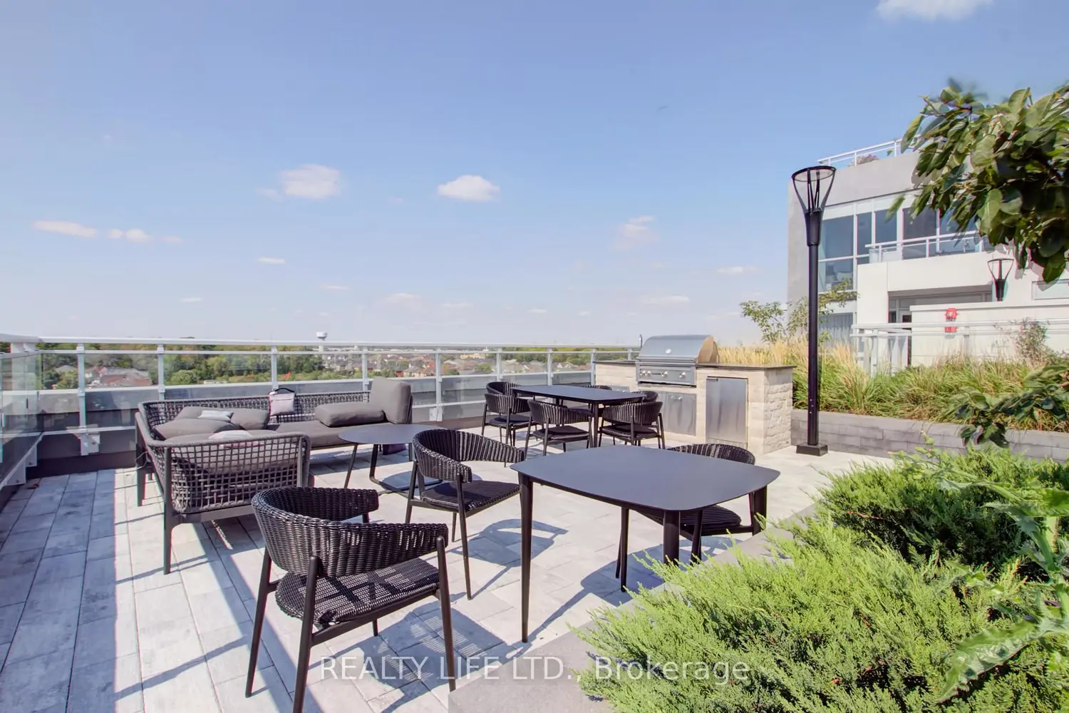 Additional image 14 of 1050 Main Street 1014