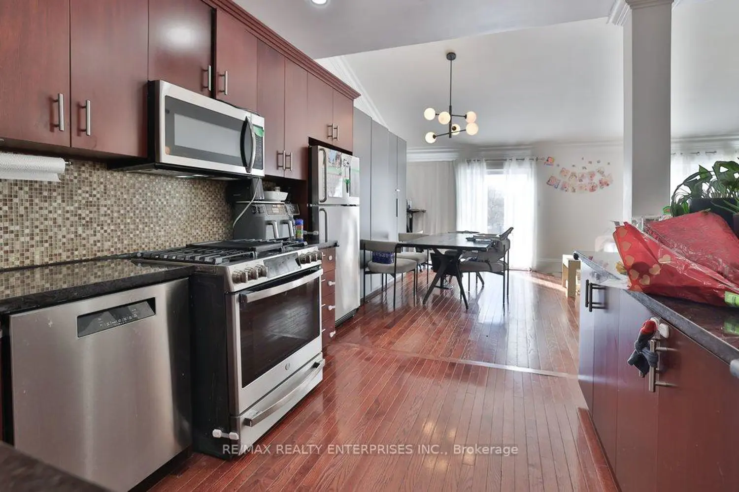 Additional image 9 of 1168 Stavebank Road