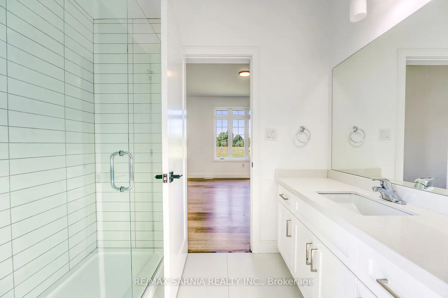 Additional image 4 of 4166 Boardwalk Avenue