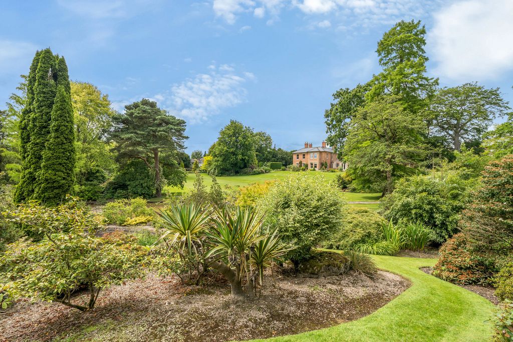 6 bed detached house for saleChurch Road, Quarndon DE22