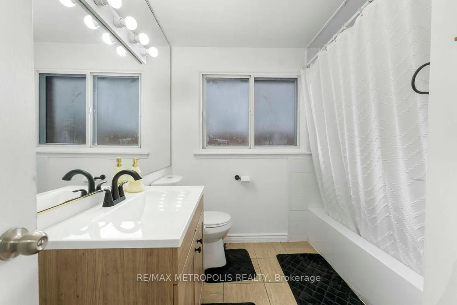 Additional image 6 of 295 Fleetwood Crescent